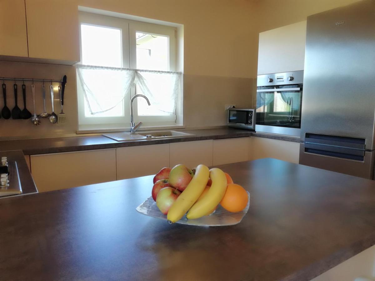 Ladrovici Apartman Nikola מראה חיצוני תמונה