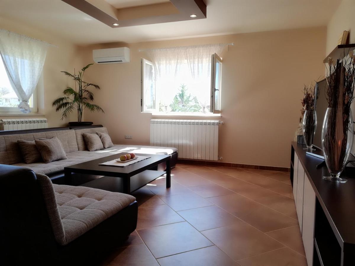 Ladrovici Apartman Nikola מראה חיצוני תמונה