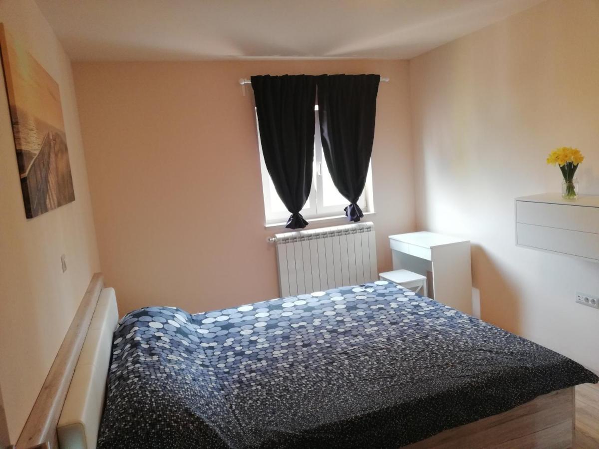 Ladrovici Apartman Nikola מראה חיצוני תמונה