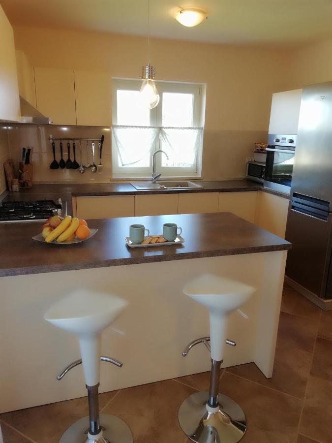 Ladrovici Apartman Nikola מראה חיצוני תמונה