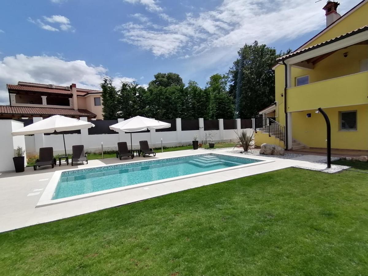 Ladrovici Apartman Nikola מראה חיצוני תמונה