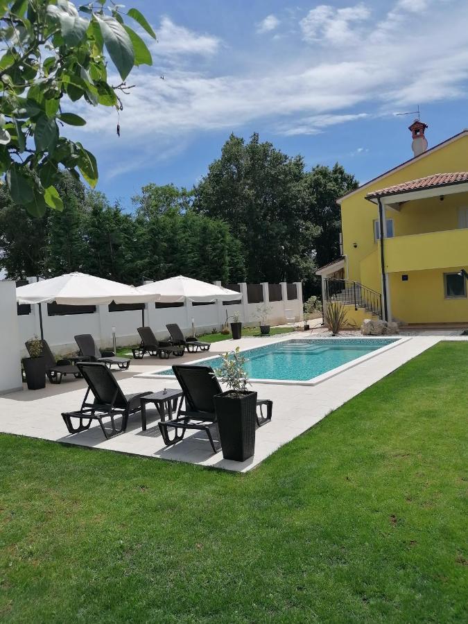 Ladrovici Apartman Nikola מראה חיצוני תמונה